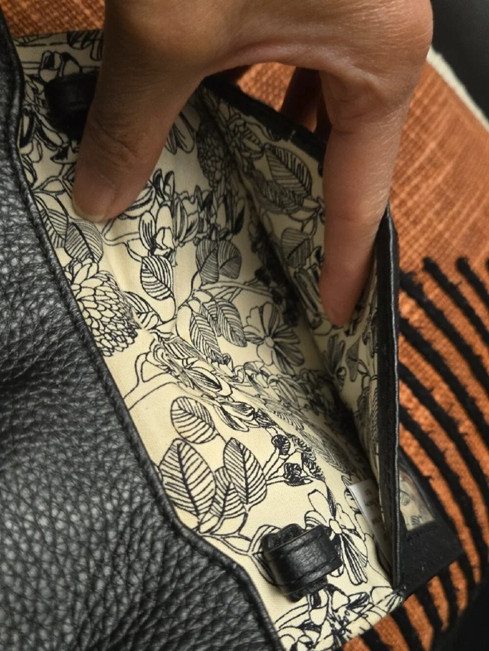 Vera Bradley Black Pebbled Leather RFID Phone Case Wallet 7'x4
